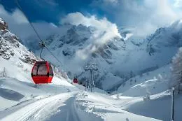 Insbruck, 35enne cade con lo snowboard e muore tre giorni dopo in ospedale