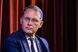Il vice ministro degli Esteri Cirielli "scavalca" Tajani e incontra riservatamente l'ambasciatore russo: l'ira di Meloni 