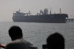 Vertice sullo Stretto di Hormuz sospeso: Oman e Teheran concordano il rinvio