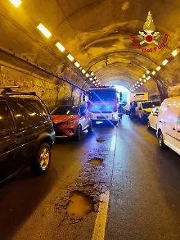 Maxi tamponamento in autostrada Messina, denunciato camionista