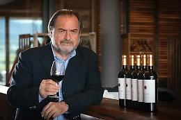 Ci lascia a 78 anni l'enologo francese Rolland, lo "Spielberg del vino"