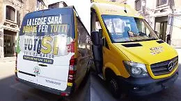 Forza Italia fa pubblicit&agrave; per il "s&igrave;" sui bus turistici: a Catania scoppia il caso sulla concessione del servizio
