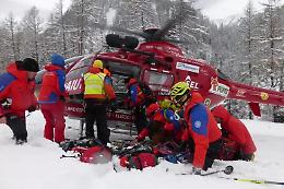 Valanga in Alto Adige: maxi operazione di soccorso, due morti e una decina di scialpinisti coinvolti