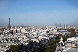 Seggi aperti in Francia per il secondo turno delle comunali: prova generale in vista delle presidenziali del 2027