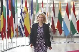 Kaja Kallas in maratona diplomatica: salvare lo Stretto di Hormuz e arginare la nuova guerra dell'acqua