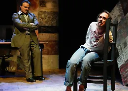 Pedro e il Capitano: duello di luce e ombra