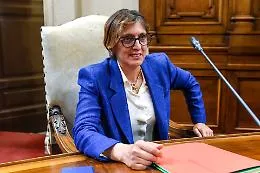 Violenza sessuale, svolta o retromarcia sul ddl ? Bongiorno propone un comitato ristretto per salvarlo