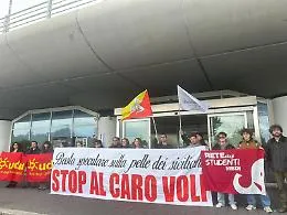 &laquo;Basta speculare sulla pelle dei siciliani&raquo;: da Catania parte la protesta contro il caro-voli di Pasqua