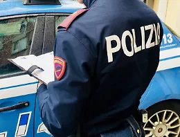 Carenze igieniche, lavoratori in nero e violazioni antincendio: task force scopre irregolarit&agrave; in due ristoranti 