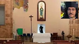 Paura a Portopalo per la processione annullata, un uomo irrompe in chiesa con un coltello: &laquo;Si deve fare&raquo;