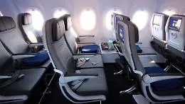 Bagagli pi&ugrave; cari e voli sotto pressione: come la guerra in Medio Oriente cambia il costo del viaggio aereo