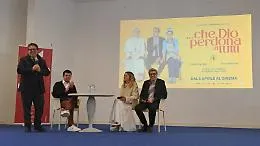 Giusy Buscemi torna a casa: lacrime, famiglia e l'abbraccio di Menfi per il successo con Pif