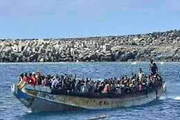 Lampedusa, 163 migranti soccorsi in sei natanti: hotspot Imbriacola raggiunge 180 ospiti