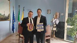 &laquo;Terroni di m&hellip;&raquo;: odio sociale contro il sindaco gelese di Certosa di Pavia  