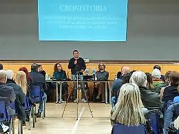 Gela, Ragusa, il Molise e Certosa di Pavia nel quadrilatero di una politica che si infiamma tra denunce di razzismo e precisazioni