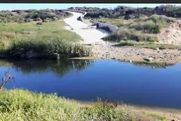 "Ponte sul fiume Ippari, continua a rimanere tutto bloccato. Che peccato"
