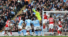 Donnarumma, la papera nella partita decisiva per la Premier tra City e Arsenal