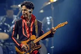Prince, dieci anni dopo: perch&eacute; il suo futuro continua a somigliare al nostro presente