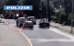 Assalto all'incasso di un supermercato di Catania, due arresti
