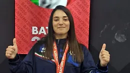 Pesi: ecco cosa c'&egrave; dietro l'argento europeo della mamma-atleta Noemi Filippazzo
