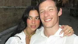 La popstar Dua Lipa e l'attore Callum Turner scelgono Palermo: perch&eacute; Villa Igiea pu&ograve; diventare il teatro delle nozze