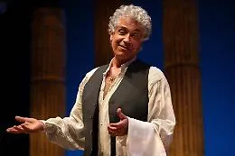 Jannuzzo al Teatro Pirandello: "Fata Morgana" &egrave; l'abbraccio magico di Gianfranco alla sua Agrigento