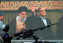 L'Iran fa la voce grossa: &laquo;Non trattiamo sotto minaccia&raquo;