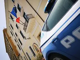 Imbocca la Statale 640 contromano: trentenne fermato dalla polizia &egrave; ubriaco