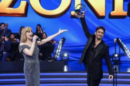 Fabrizio Moro trionfa a Canzonissima 2026 con "Il mio canto libero"