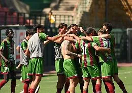 La Sancataldese getta alle ortiche la vittoria e la retrocessione diretta &egrave; dietro l'angolo. Domenica gara proibitiva con la capolista Savoia