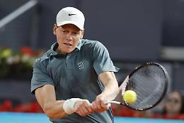 Sinner soffre ma avanza fino alla semifinale al Masters 1000 di Madrid
