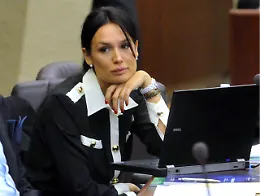 Grazia a Nicole Minetti in bilico, cosa vuole verificare la procura di Milano
