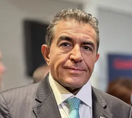 Paolo Zampolli querela Report alla Procura di Roma per diffamazione, calunnia ed estorsione