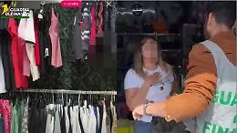 Catania, la "boutique del falso" chiusa in diretta social: blitz della Guardia di Finanza