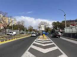 Via Santa Sofia, adesso si cambia. L'assessore: &laquo;S&igrave; alla corsia per le ambulanze, ma vietato &ldquo;toccare&rdquo; il Brt&raquo;