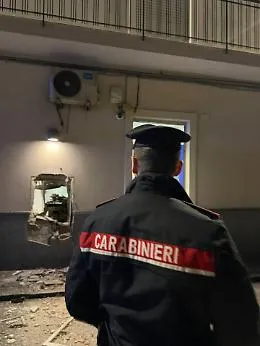 Nuovo assalto con la tecnica della "marmotta": inagibile l'ufficio postale di Aci Castello 