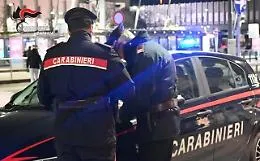 Furto lampo in un centro commerciale a Belpasso: due ladri inseguiti e arrestati