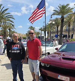 Pozzallo, un successo il raduno delle auto americane in piazza delle Rimembranze