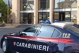Truffa del finto Carabiniere, anziana smaschera il raggiro: due arresti