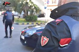 Paura a Sferracavallo: due bottiglie incendiarie davanti a pizzeria e bar-pasticceria