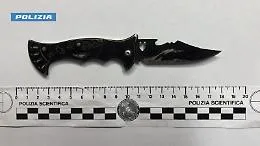 Aeroporto di Comiso, denunciato per possesso di arma da taglio non autorizzata