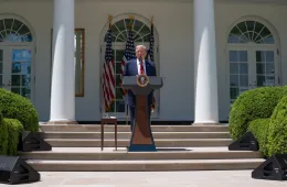 Trump propone una tregua di tre giorni tra Russia e Ucraina per il 9 maggio: scambio di mille prigionieri per parte