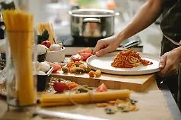Con un QR "Food Sospeso" trasforma le donazioni in pasti per i bisognosi di New York
