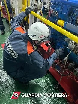 Porto di Pozzallo, irregolarit&agrave; sui rifiuti di bordo: elevate due sanzioni