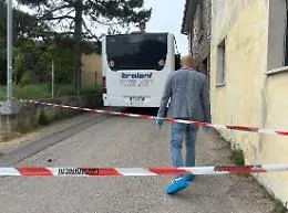 Stroncone, la fuga finita davanti a un caff&egrave;: bloccato l&rsquo;uomo che aveva massacrato la moglie a martellate sul bus