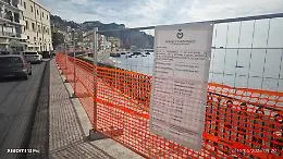 Il lungomare torna a vivere: fregi artistici e nuova ringhiera a Giardini Naxos