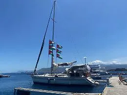 &laquo;Se non ci fanno arrivare nella Striscia, la porteremo qui&raquo;: la Freedom Flotilla fa tappa a Messina