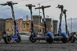 Rivoluzione monopattini, dal 16 maggio scatta l'obbligo di "targa": la guida passo-passo per ottenerla