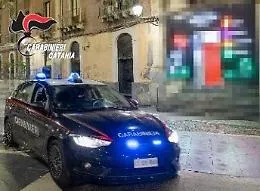 Pugno in faccia  a una 32enne in discoteca, l'aggressore rintracciato suoi social