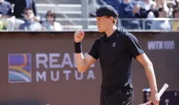 Jannik Sinner batte Medvedev nella semifinale interrotta a Roma e si regala la finale contro Casper Ruud